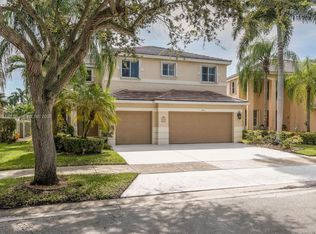 3844 Falcon Ridge Cir, Weston, FL 33331