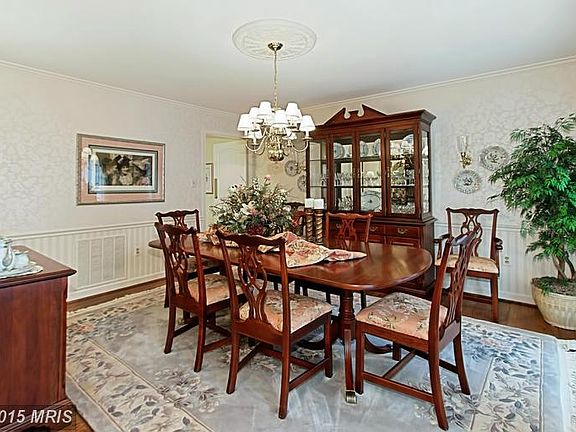 4th image of 5353 Lake Normandy Ct