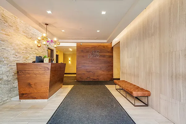 Rented by SERHANT. | media 11
