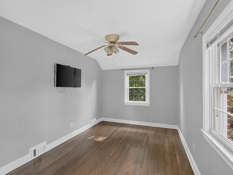 2804 63rd Ave — Photo 26