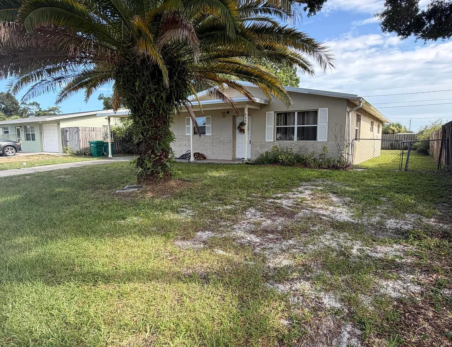 3 bed, 2.0 bath, 1408 sqft, $1,900 — Photo 2