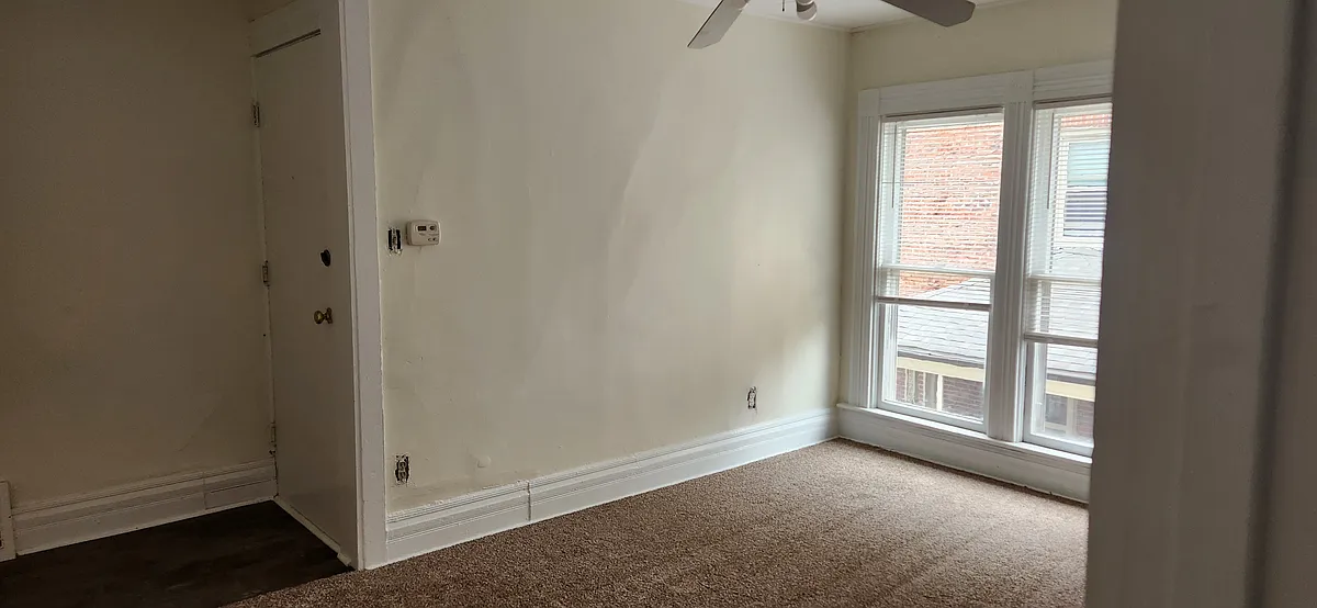Living Room - 1937 Garfield St #2