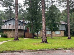 698 Garrett St, Brewton, AL 36426