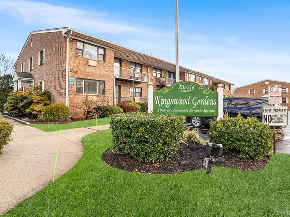210 Fulton Street #1A, Farmingdale, NY 11735