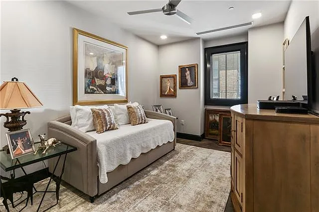 419 Carondelet St #PHB — Photo 43