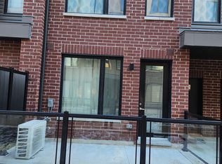 3415 Ridgeway Dr #14, Mississauga, ON L5L0B9