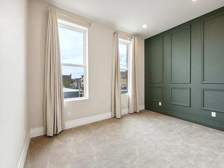 144 W Park St — Photo 5
