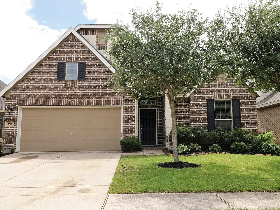 7511 Cypress Pin Oak Dr