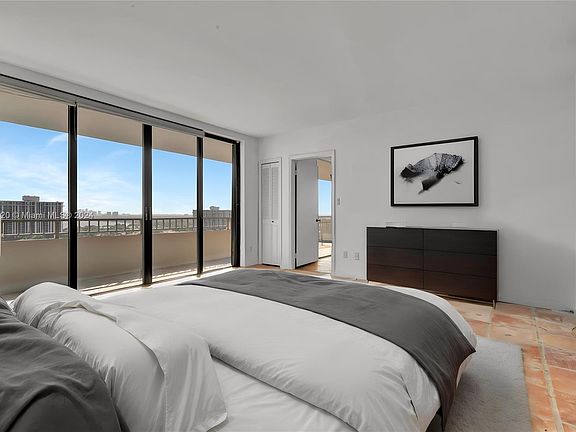 4th image of 11113 Biscayne Blvd Unit 1751