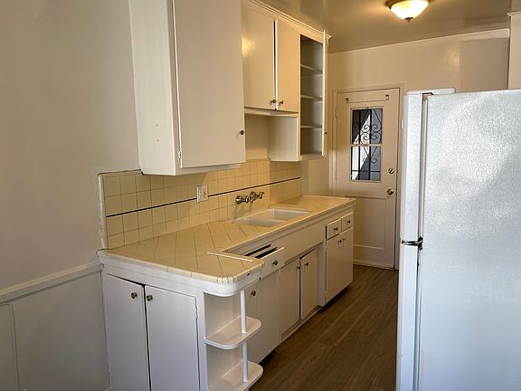 5th image of 4028 Palmwood Dr #6