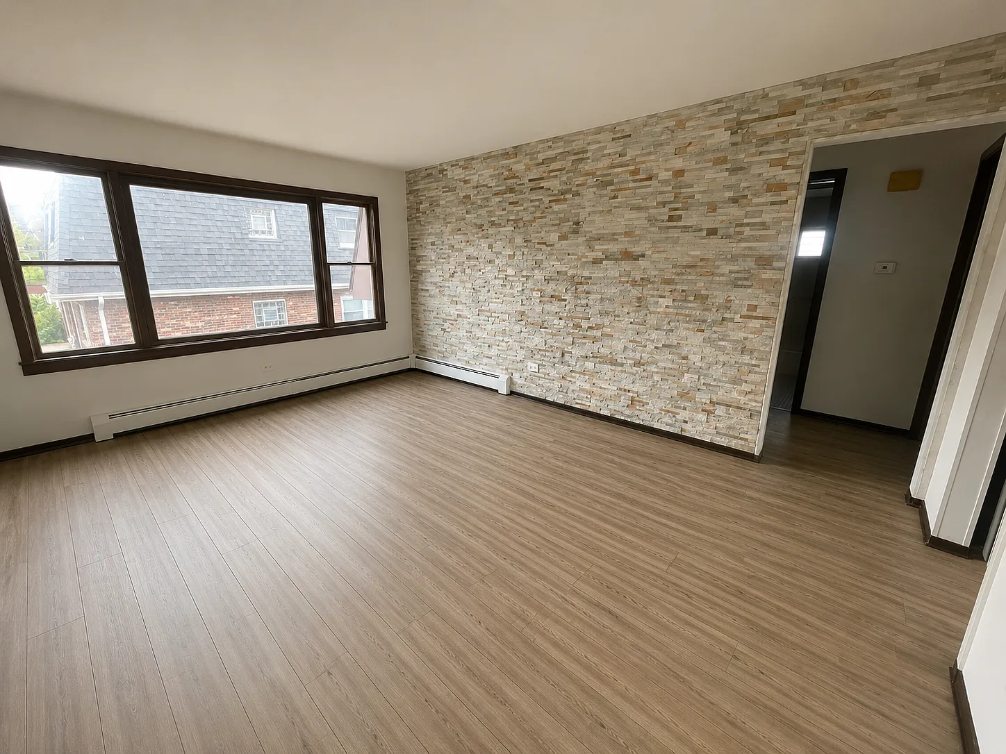 2 bed, 850 sqft, $1,795 — Photo 4