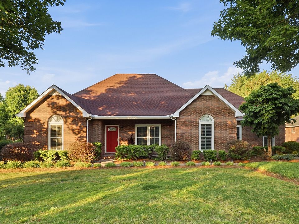 1st image of 1907 Chartwell Ct
