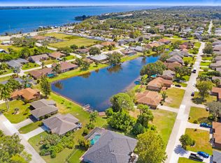 140 Palm Cir, Palm Shores, FL 32940