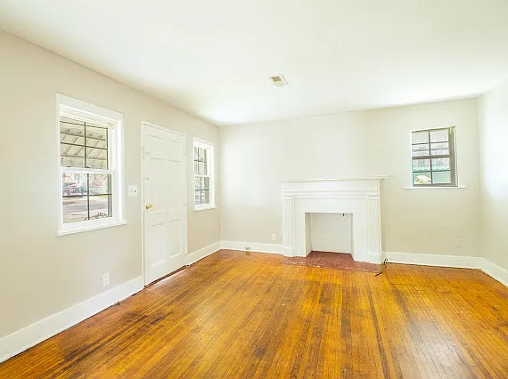 Building Photo - 708 40th St