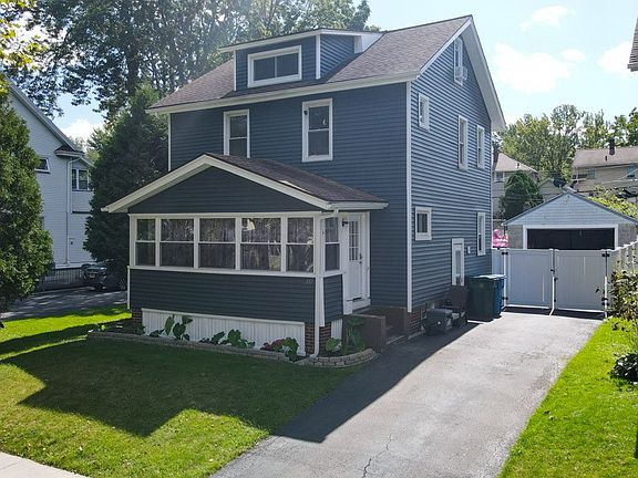 3rd image of 351 Knickerbocker Ave