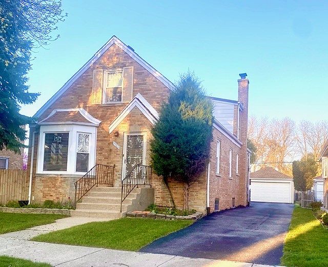 1st image of 3727 N Plainfield Ave