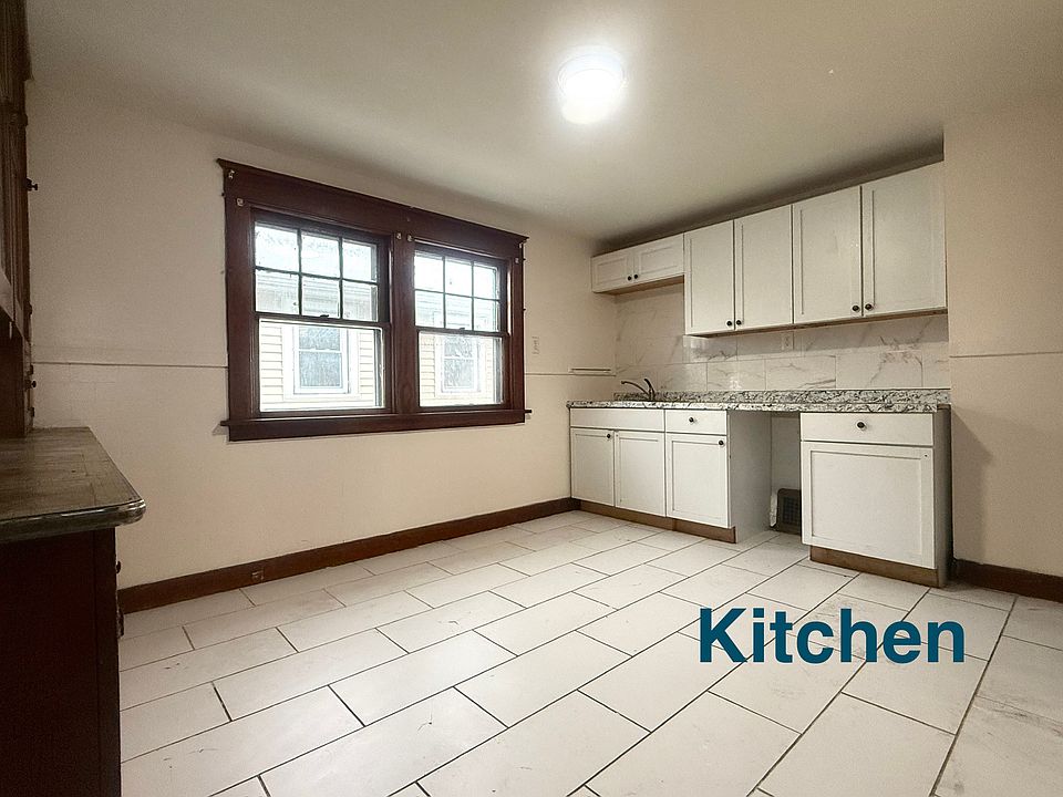 1st image of 39 Weston Ave Floor 2