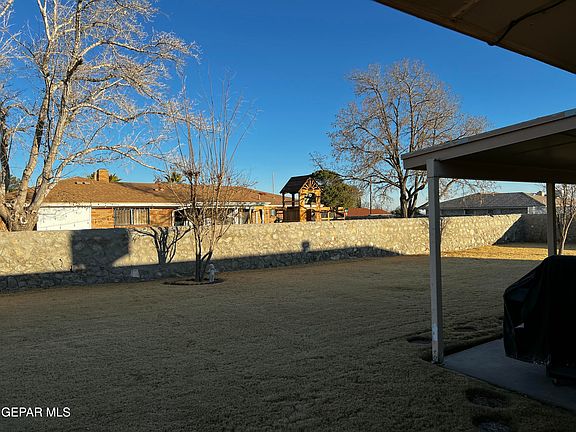 5th image of 1600 Vista Real Dr