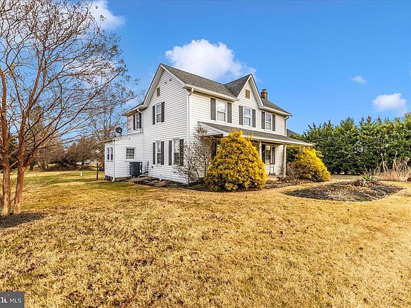 2nd image of 9507 Main St