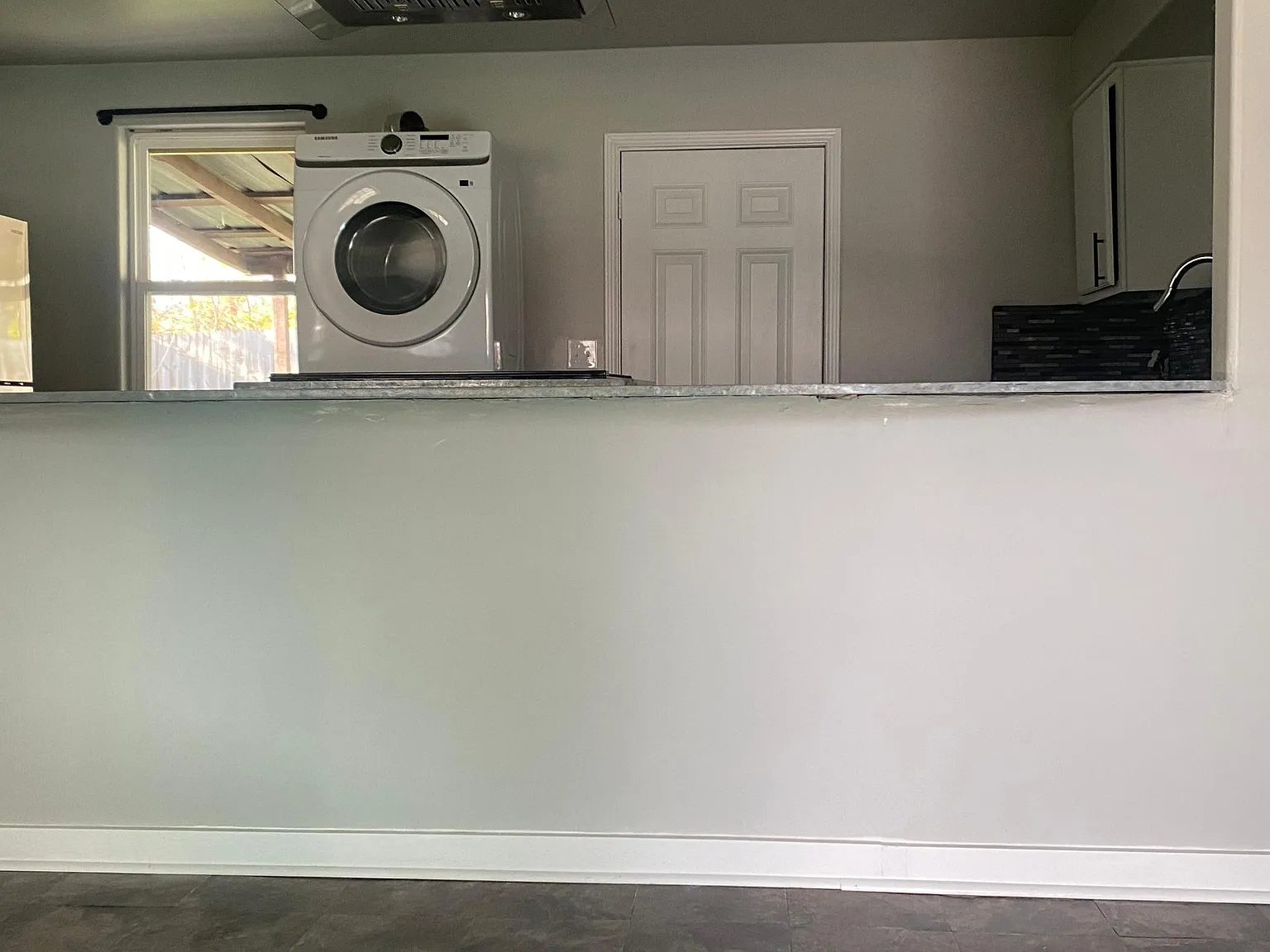 205 E Gleason St — Photo 4