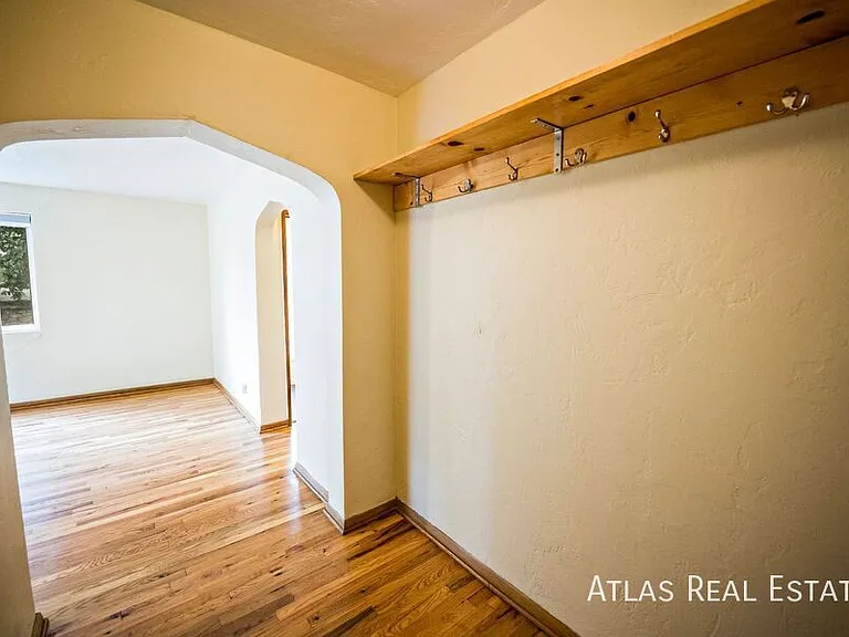 1001 19th St #6 — Photo 2