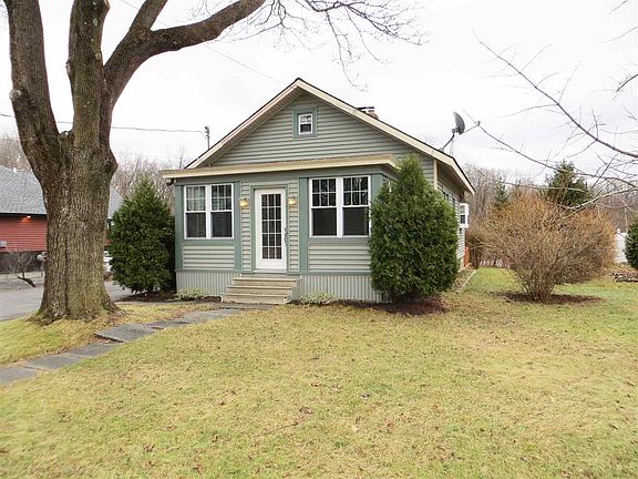 2nd image of 35 Voorheesville Ave
