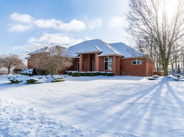 305 Orchard Valley Dr, Avilla, IN 46710