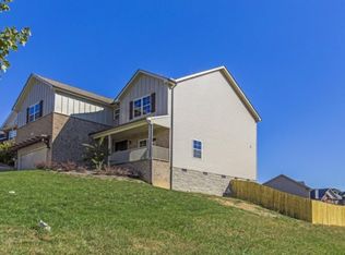 1822 Autumn Bluff Rd, Knoxville, TN 37932
