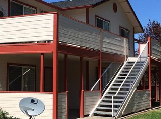 887 Valley View Dr, Medford, OR 97504