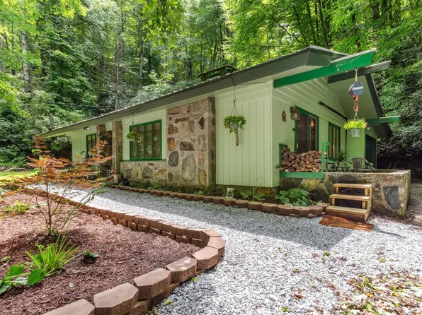 11460 Greenville Hwy, Cedar Mountain, NC 28718