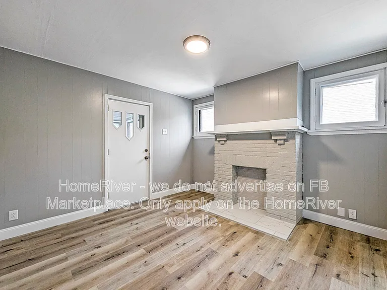 1323 Leaside Dr — Photo 6