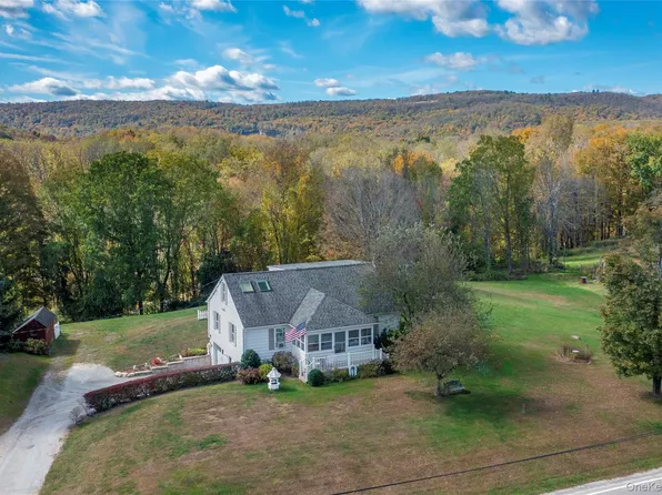 63 Hoags Corners Road, Wingdale, NY 12594
