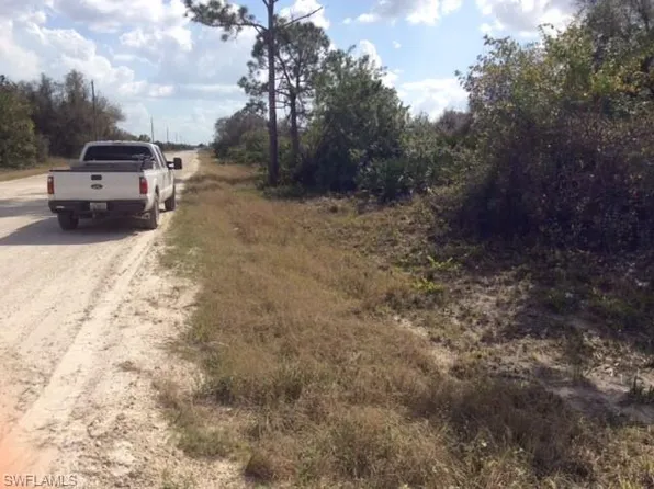 7717 18th Ter, Labelle, FL 33935