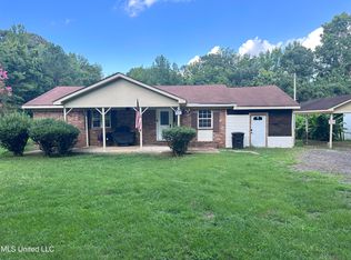 1981 Poagville Rd, Coldwater, MS 38618
