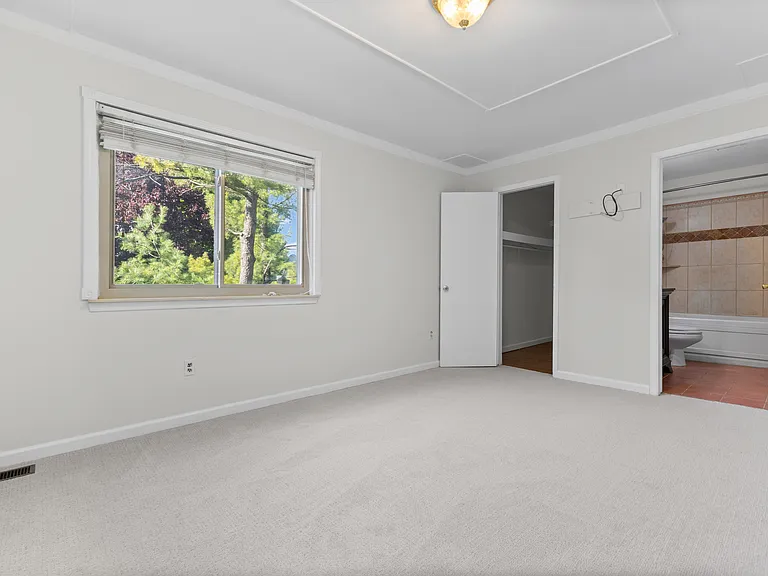 2907 Roundtree Dr — Photo 21