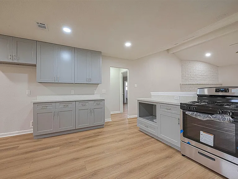 6919 Maczali Dr — Photo 10