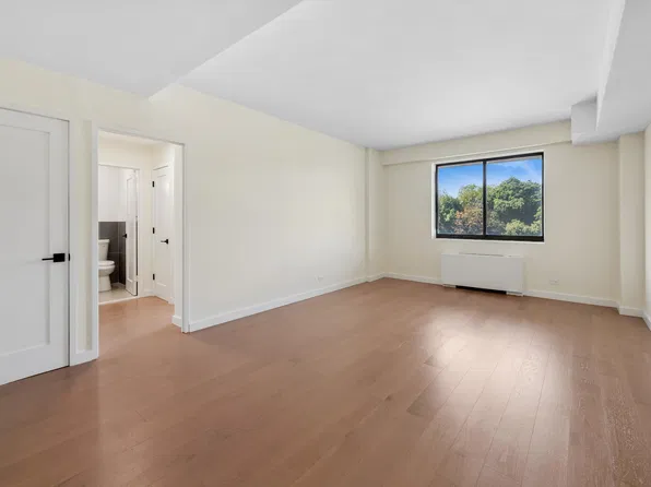 3671 Hudson Manor Terrace image 1 of 6
