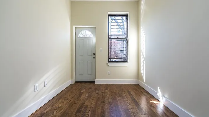 Rented by Nooklyn NYC LLC | media 33