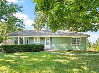 2405 NW Powderhorn Dr, Kansas City, MO 64154