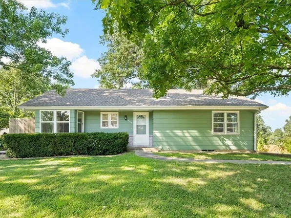 2405 NW Powderhorn Dr, Kansas City, MO 64154