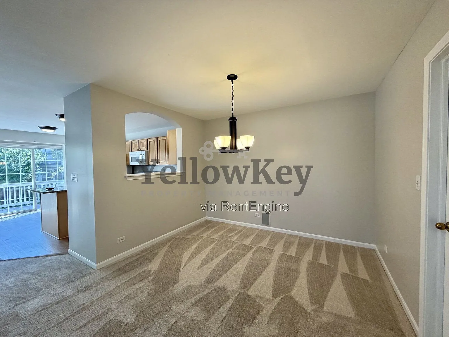3 bed, 3.5 bath, 2250 sqft, $2,950 — Photo 4