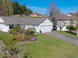 2188 Cardinal Pl, Comox, BC V9M 3G2