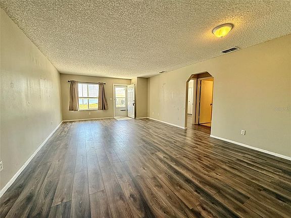 3rd image of 350 WINTER RIDGE BOULEVARD #350