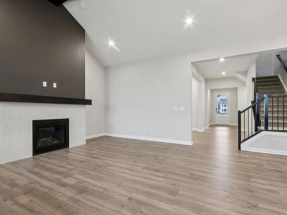 Parkette C family room