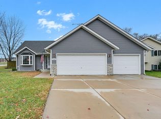 2106 Sunny View Ln, Northfield, MN 55057