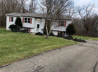172 Longwell Dr, Grove City, PA 16127