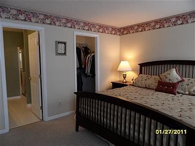 4th image of 80 Belmont Ct