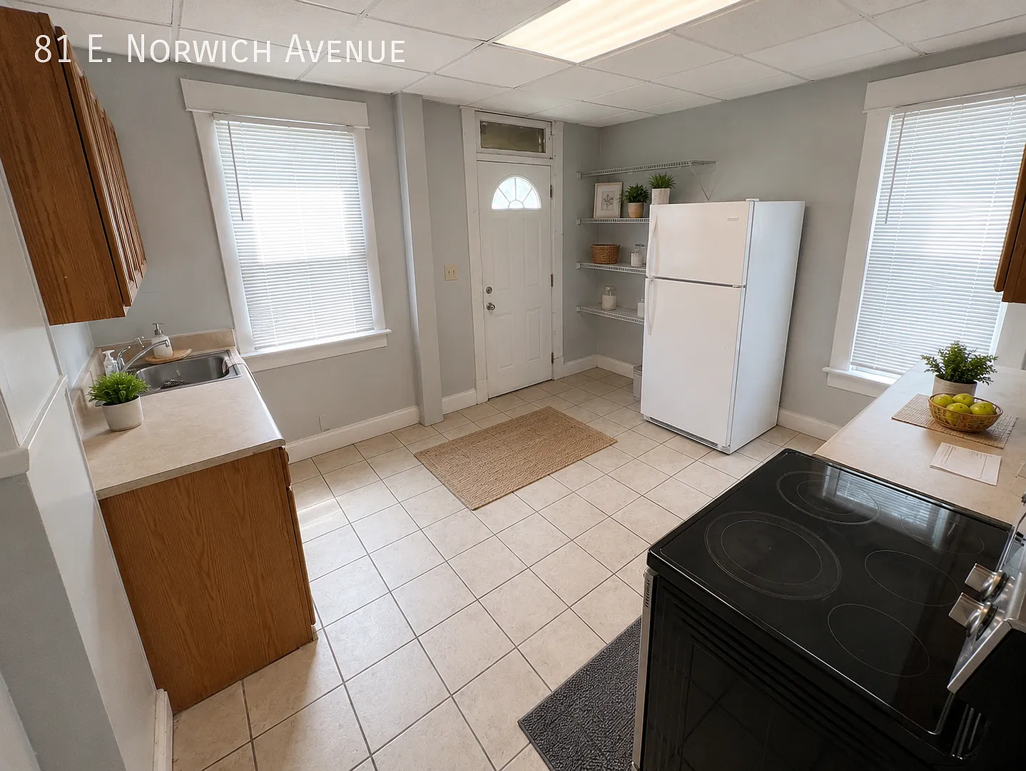 3 Bedroom available for Fall 2027 School Year! — Photo 4