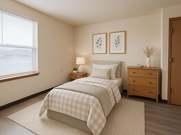 2nd image of 4558 McMillan Ave #8808ef7f9