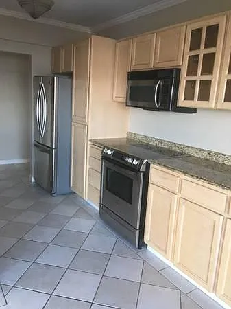 6225 Lake Washington Blvd NE #102 — Photo 8